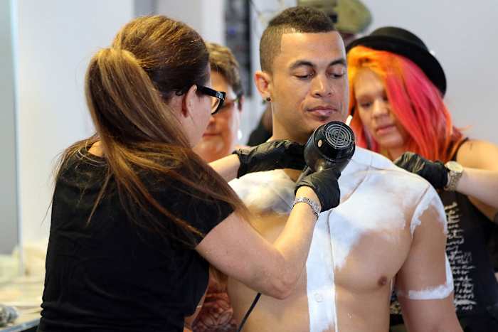 Giancarlo-Stanton-body-paint-X159267_TK1_1486.jpg